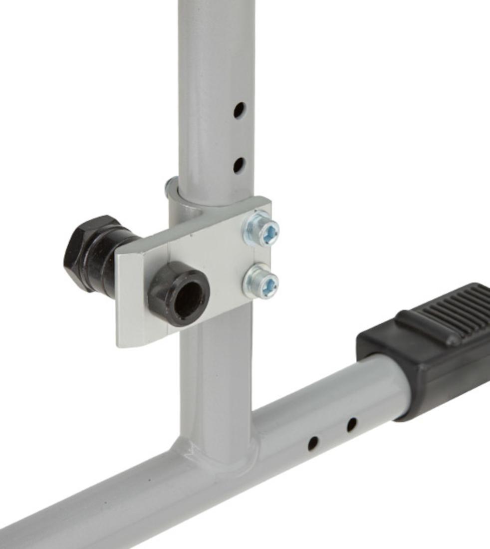 Standardrollstuhl mit Trommelbremse Bischoff & Bischoff S-Eco 300 TB